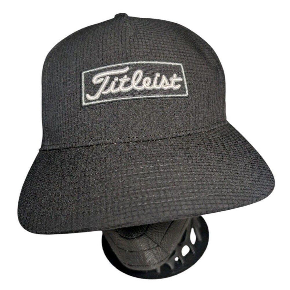 Titleist Golf Performance Snapback Hat Black Lightweight Moisture Wicking NWT
